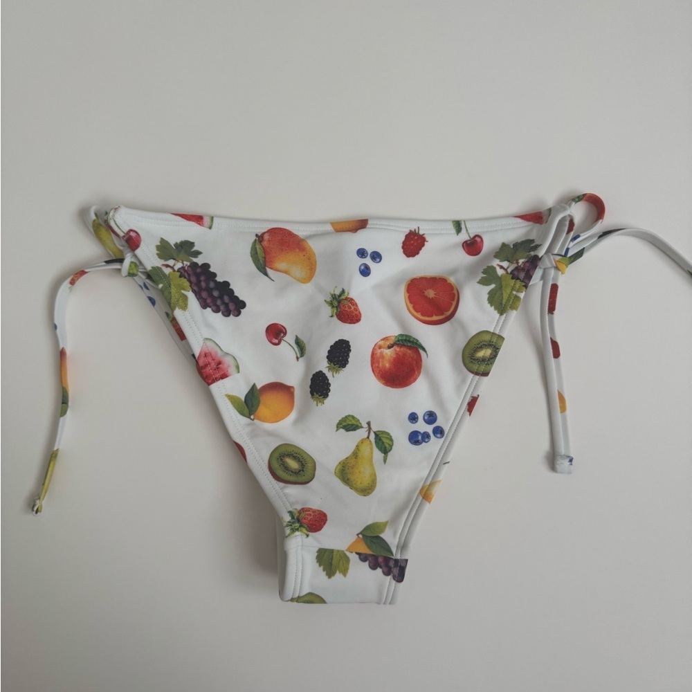 Wild Fable Fruit Bikini Bottom Low Rise High Leg Cheeky Size XXS - Picture 2 of 5